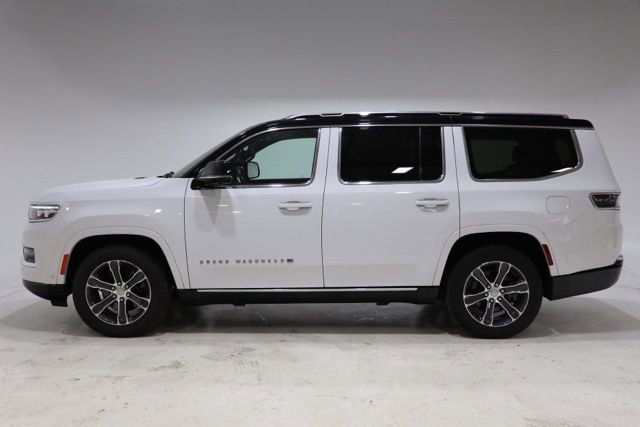Used 2023 Jeep Grand Wagoneer 4WD image 4