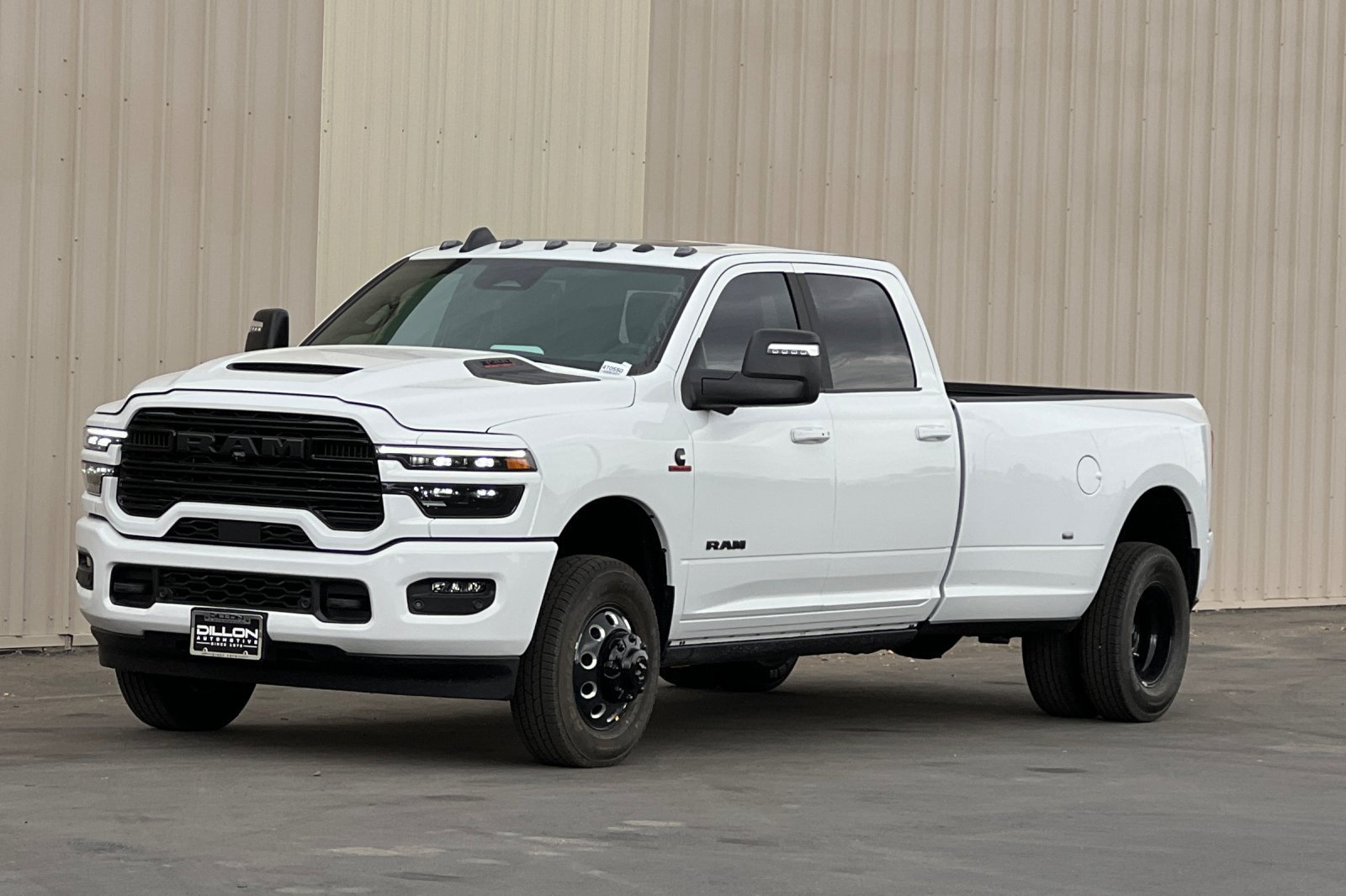 New 2026 RAM 3500 Laramie AWD/4WD image 10