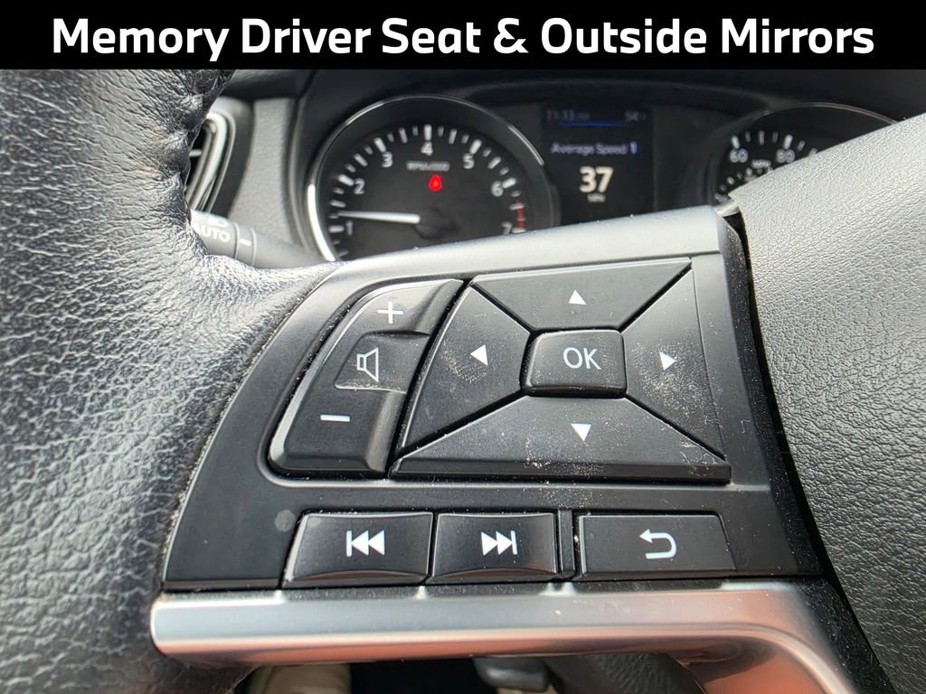 Used 2019 Nissan Rogue SV w/ Premium Package AWD/4WD image 17