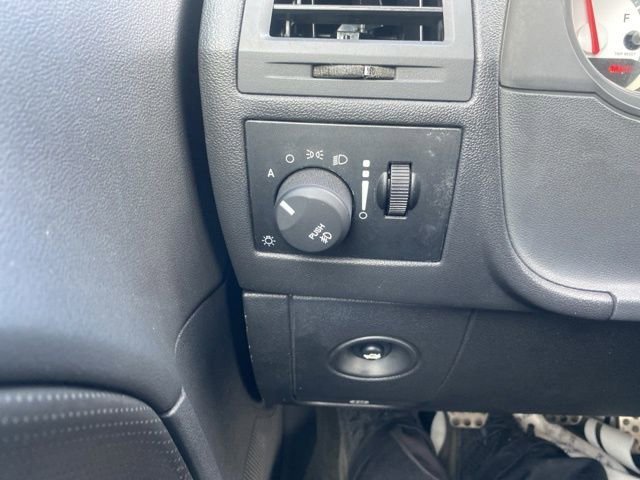 Used 2009 Dodge Challenger R/T RWD image 18