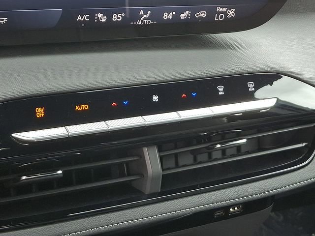 Used 2025 Buick Enclave Preferred image 21