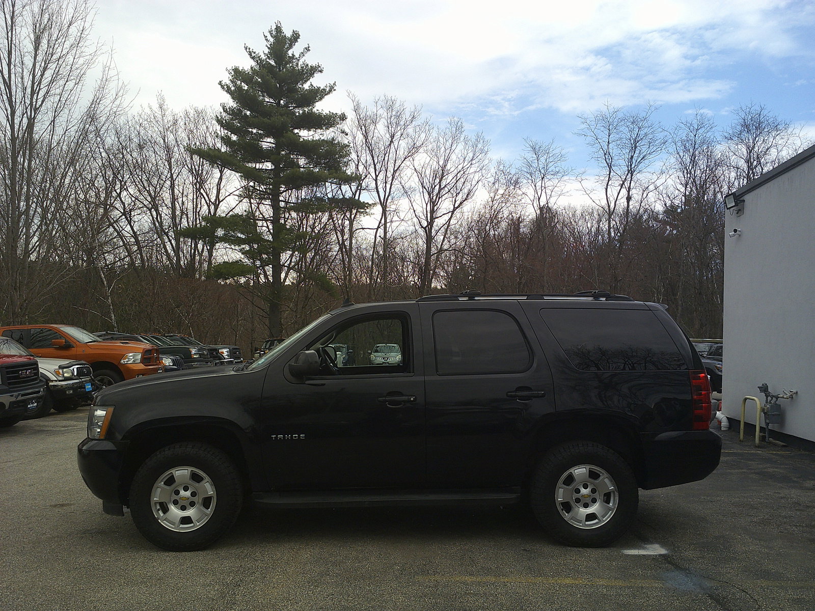 Used 2013 Chevrolet Tahoe LS w/ Convenience Package AWD/4WD image 7