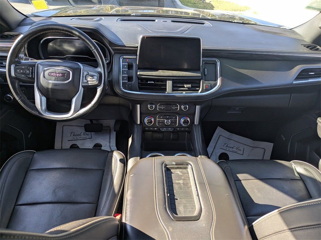Used 2022 GMC Yukon SLT w/ SLT Premium Package image 9