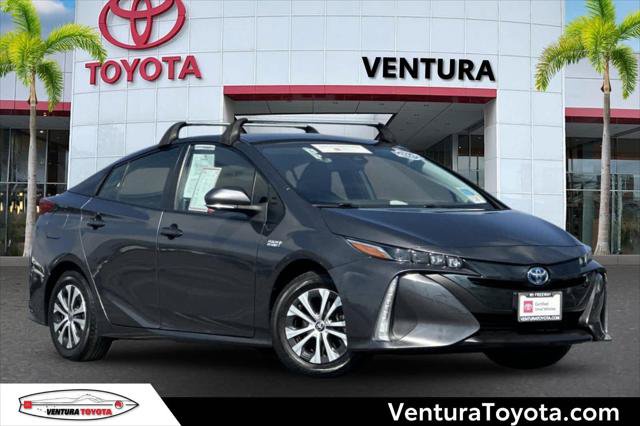 Certified 2021 Toyota Prius Prime XLE w/ Carpet Mat Package (TMS) FWD image 1