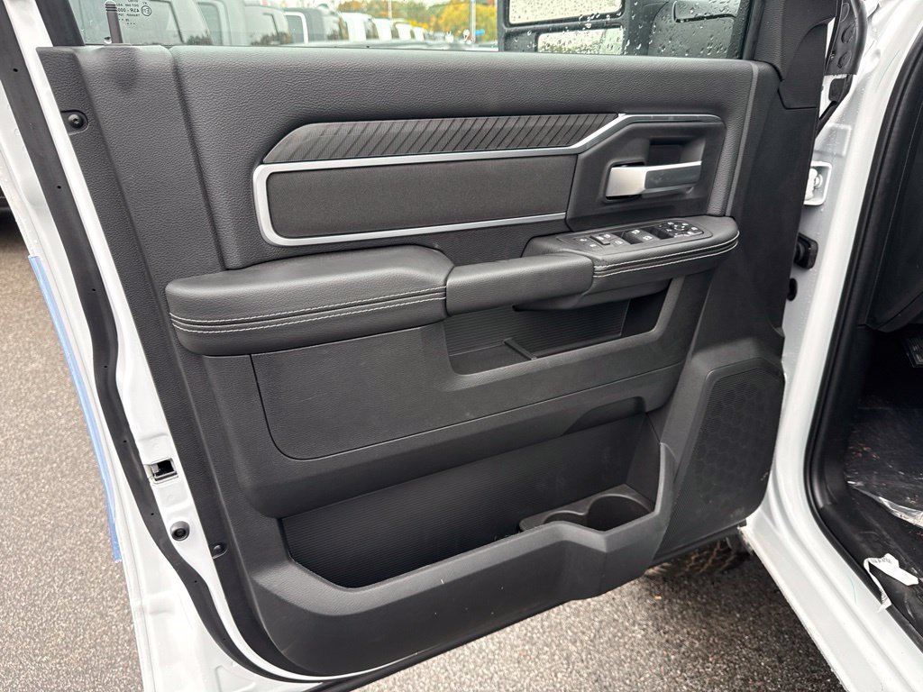 New 2027 RAM 2500 Big Horn AWD/4WD image 17