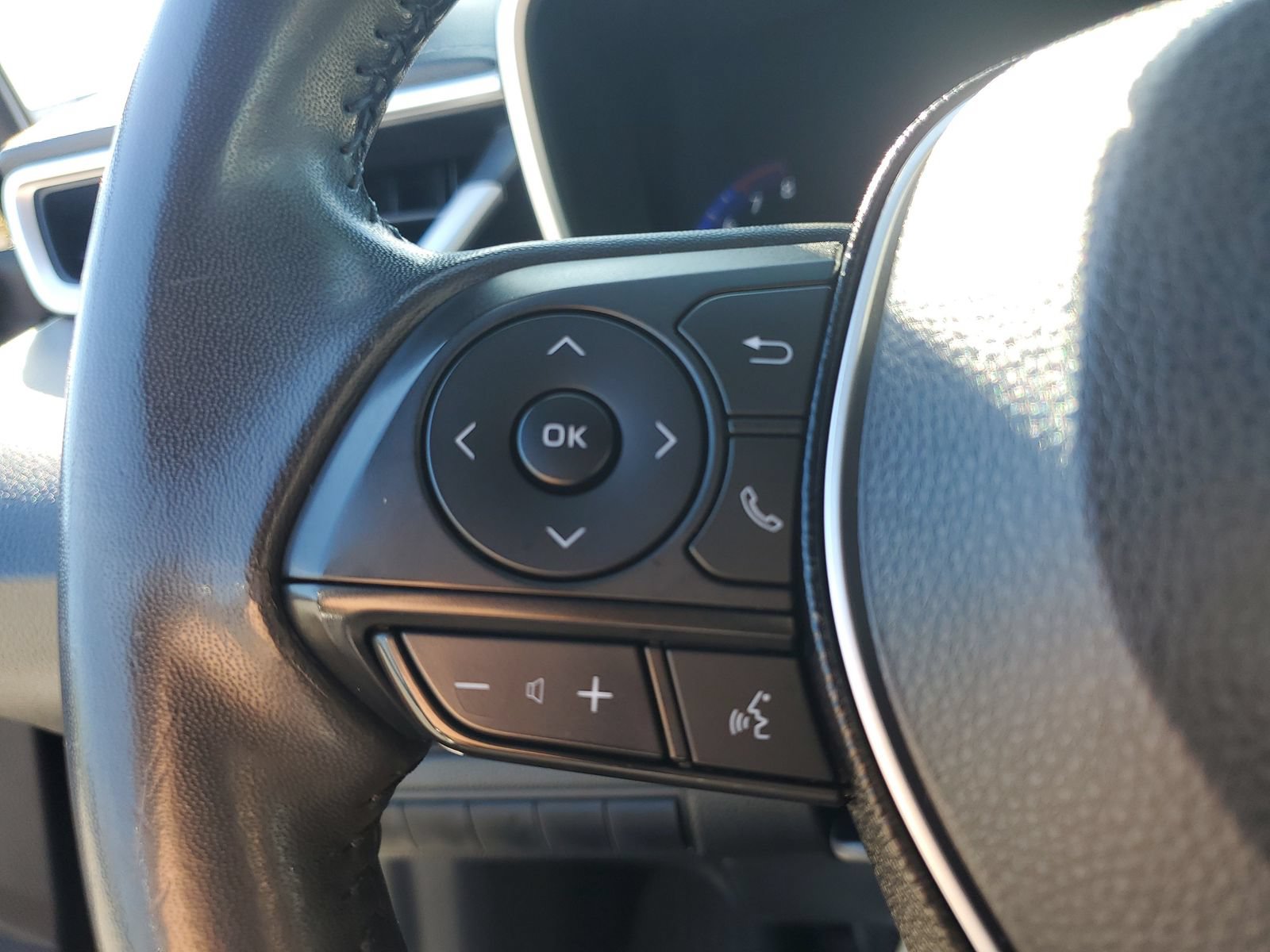 Used 2020 Toyota Corolla XSE FWD image 21