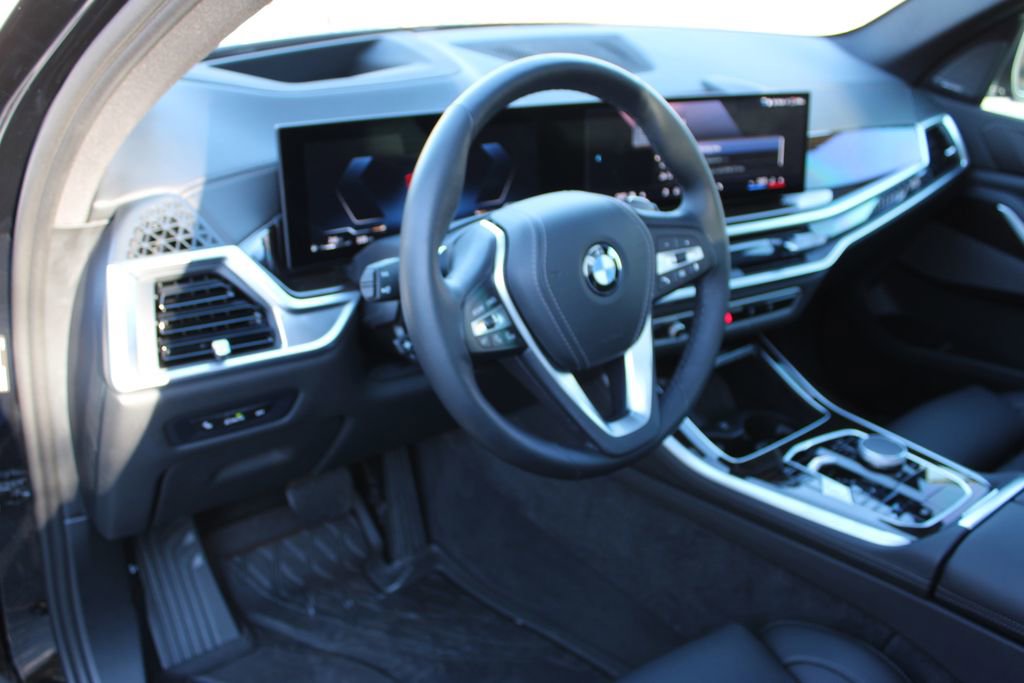 Used 2024 BMW X5 xDrive40i w/ Premium Package image 46