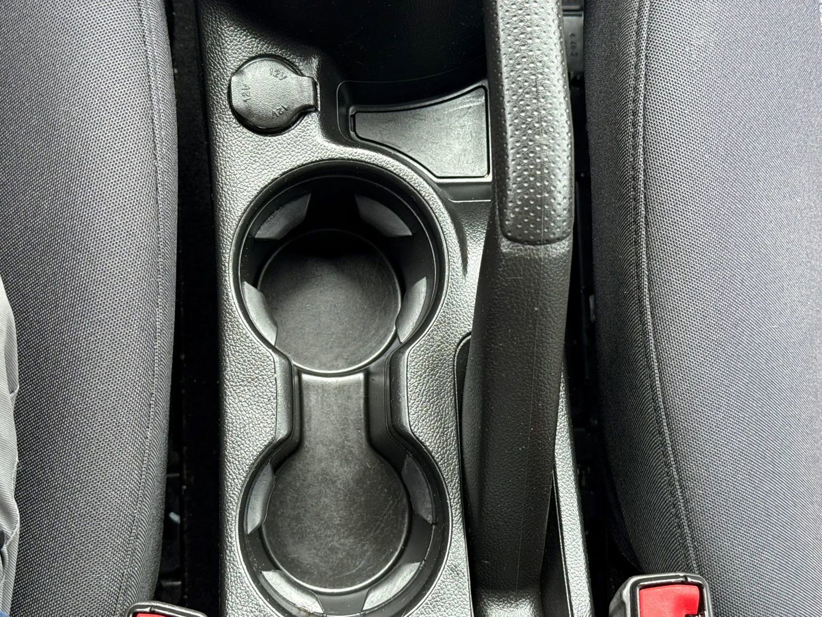Used 2013 Chevrolet Cruze LS FWD image 32