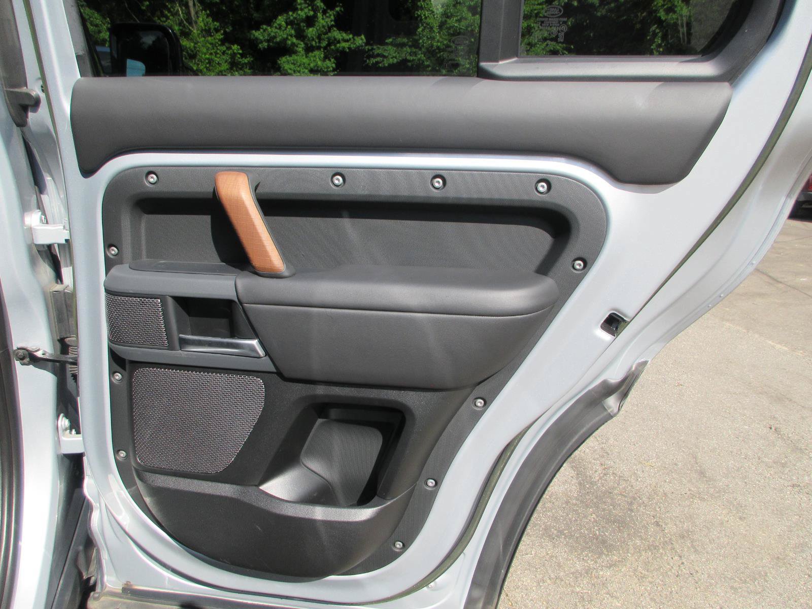 Used 2023 Land Rover Defender 110 X AWD/4WD image 28
