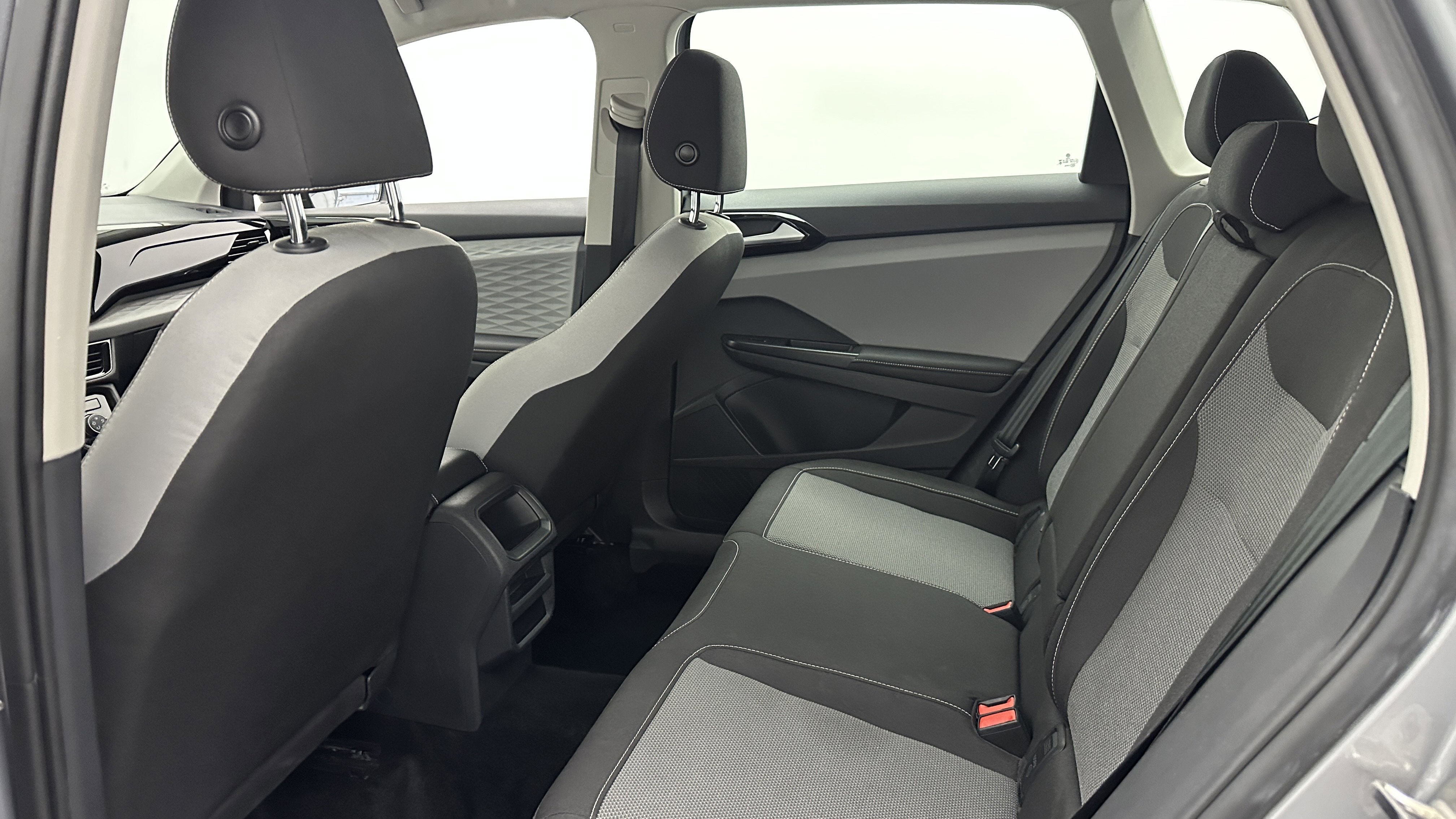 Used 2024 Volkswagen Taos S image 27