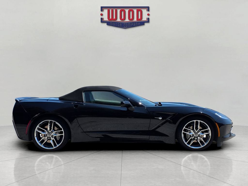 Used 2018 Chevrolet Corvette Stingray Convertible w/ 2LT Preferred Equipment Group RWD image 2
