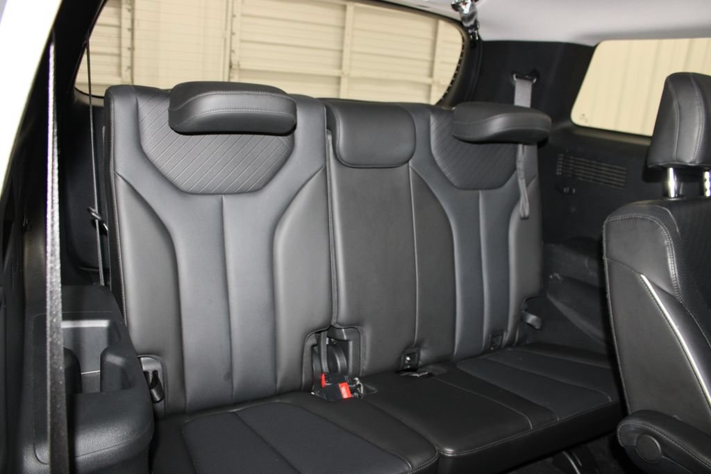 Used 2024 Hyundai Palisade SEL w/ Premium Package FWD image 35