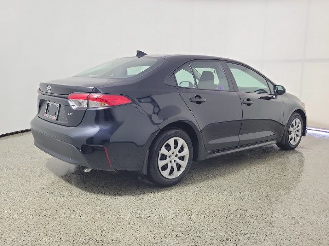 Used 2026 Toyota Corolla LE FWD image 5