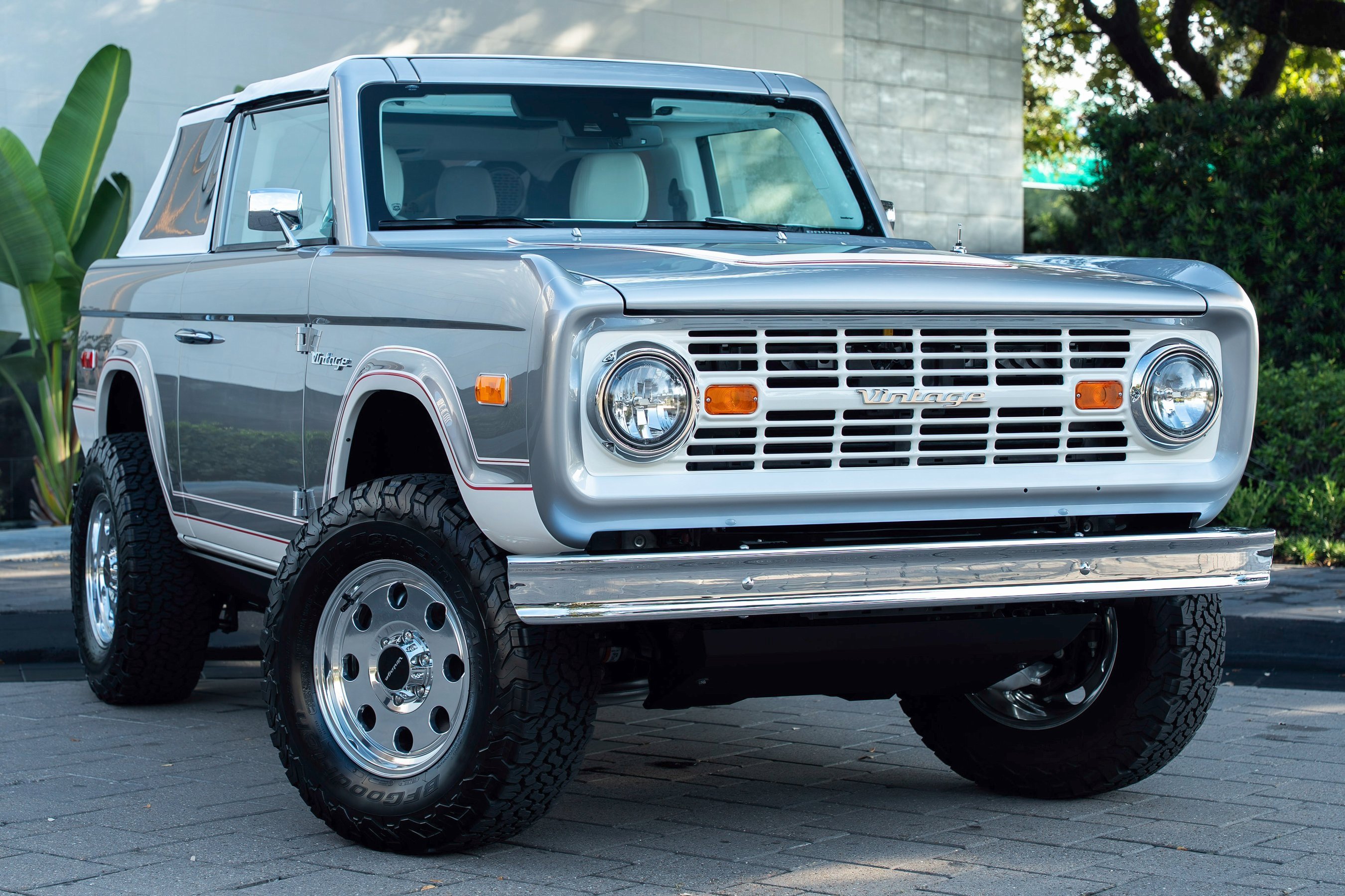 Used 2025 Ford Bronco Badlands image 39