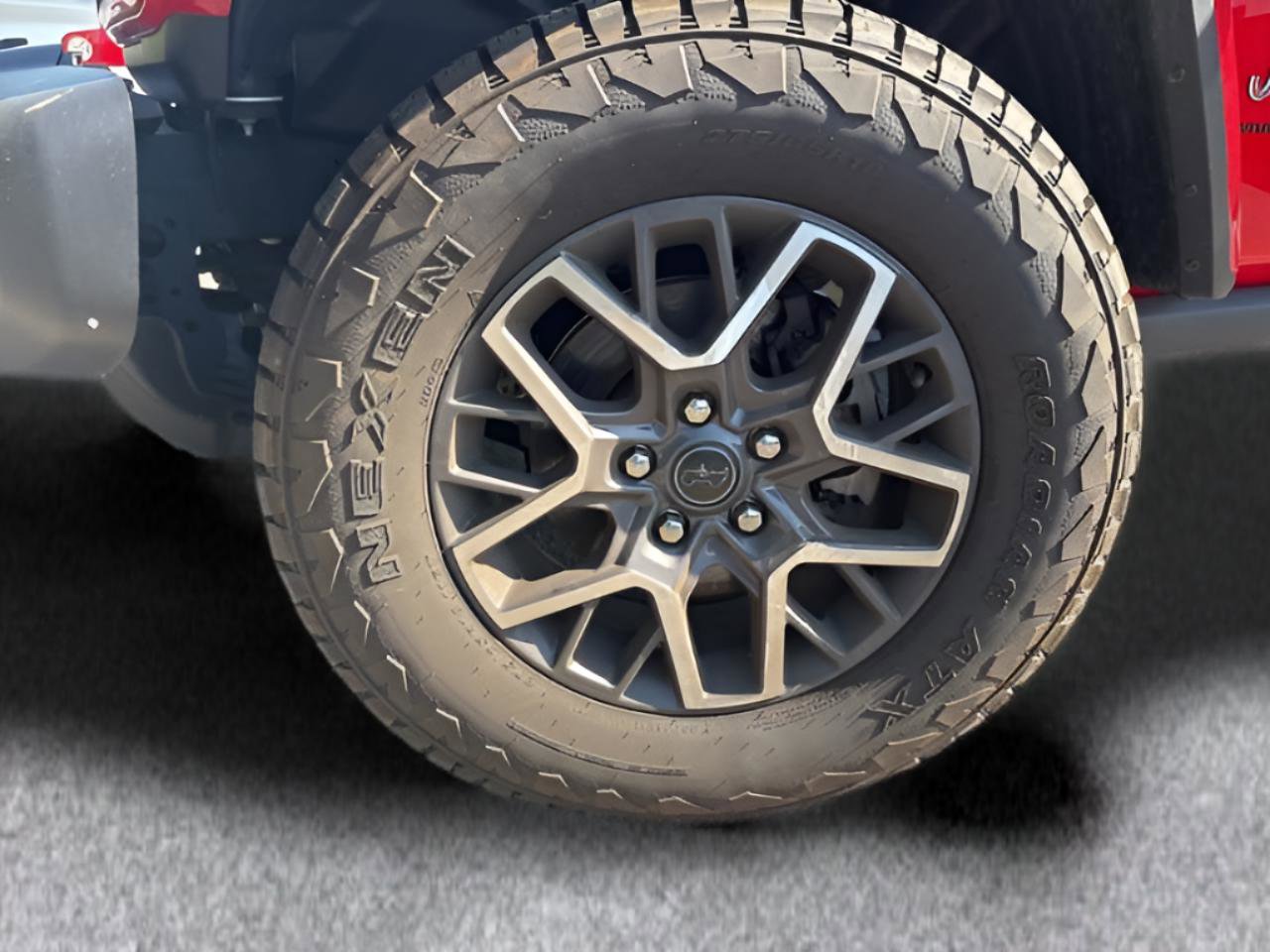 Used 2024 Jeep Wrangler Sahara image 23