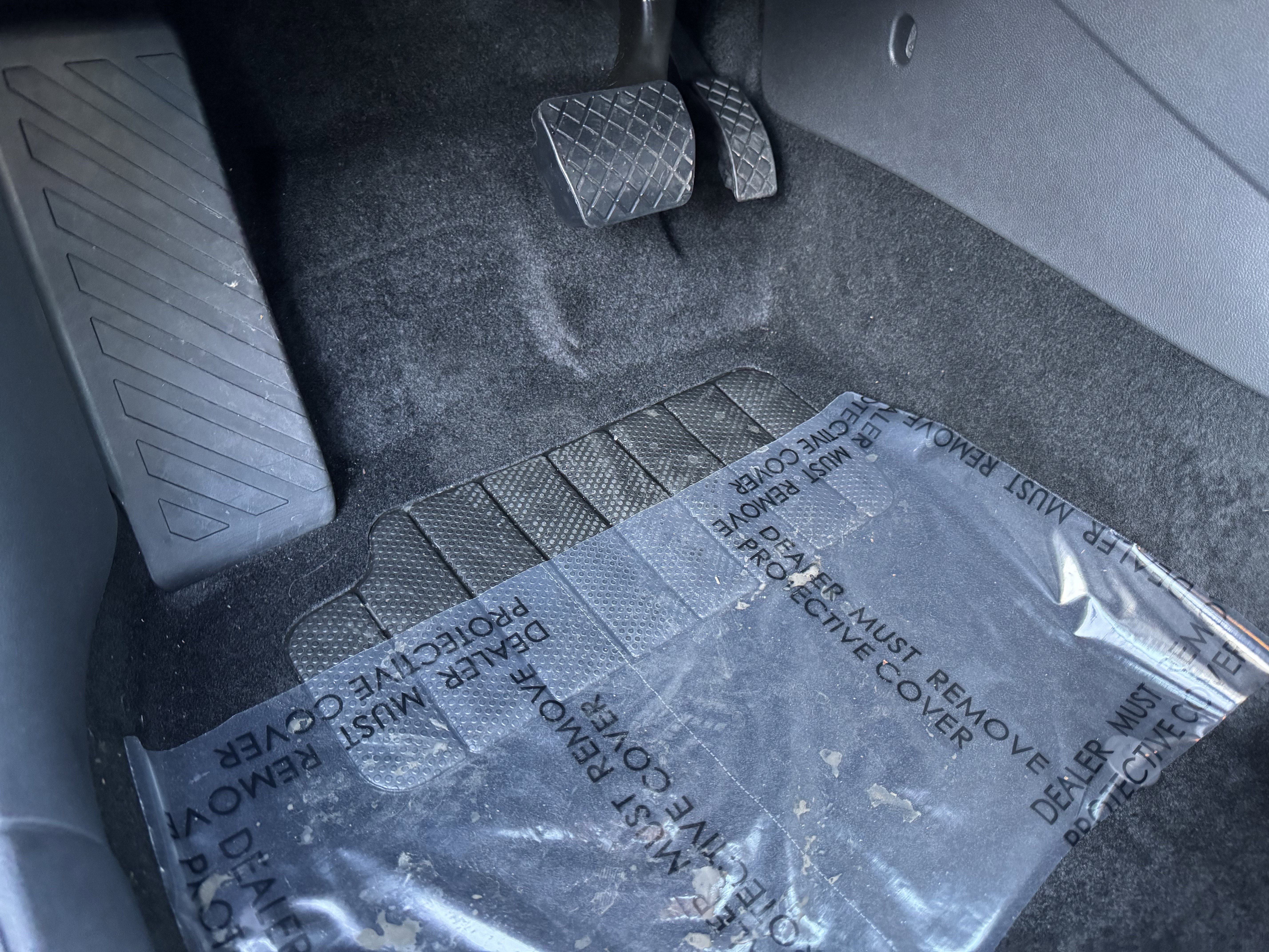 Used 2025 Volkswagen Taos S image 17