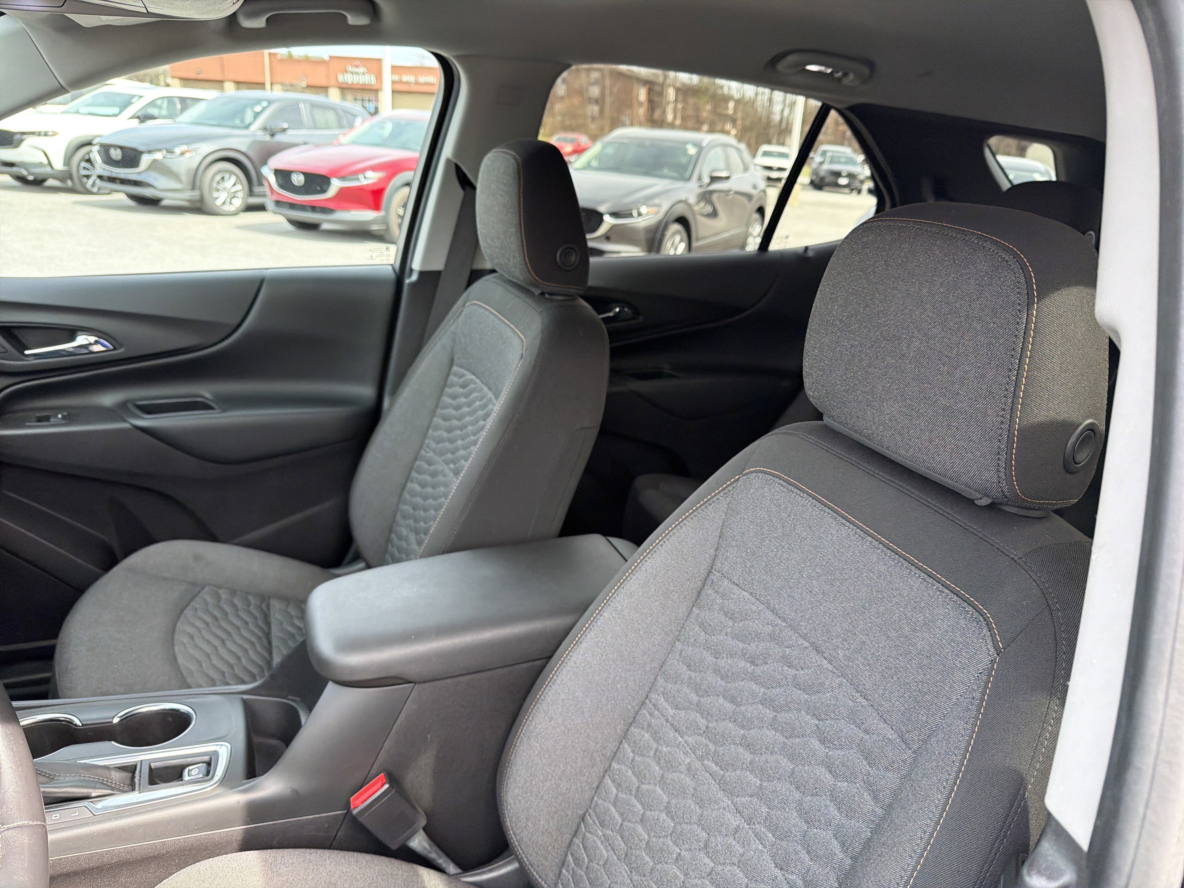 Used 2018 Chevrolet Equinox LT image 14