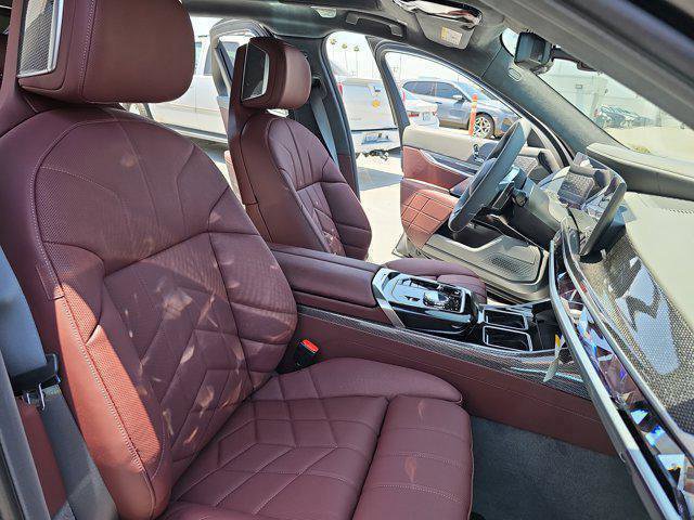 New 2025 BMW 760i xDrive w/ Executive Package image 10