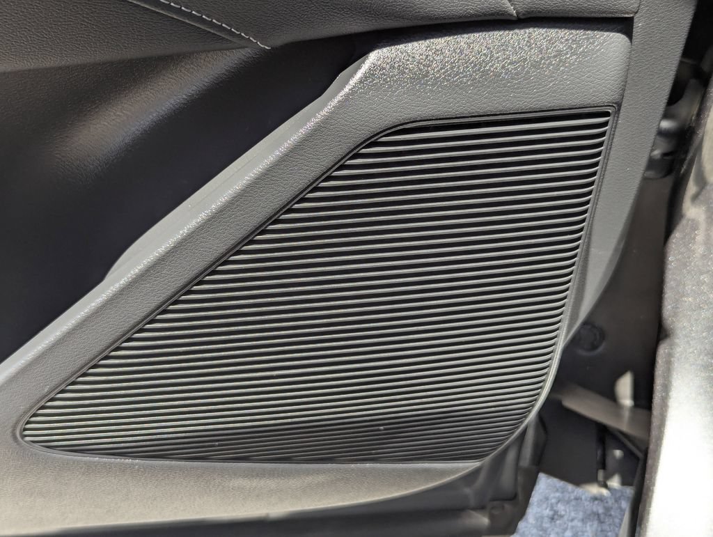Used 2025 Nissan Murano SV FWD image 17
