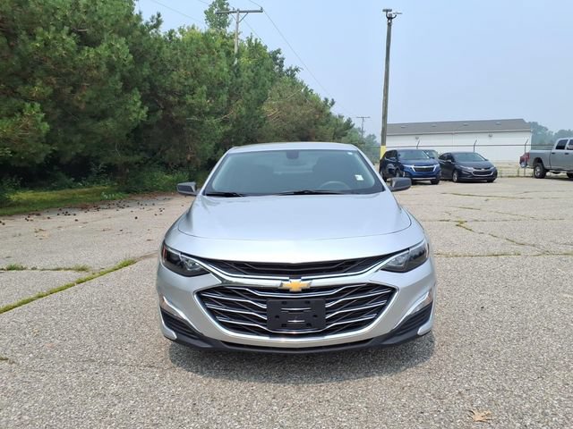 Used 2021 Chevrolet Malibu LS FWD image 2