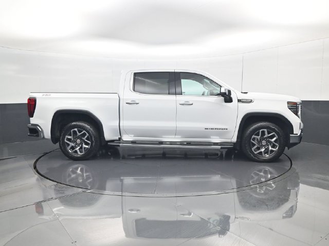 Certified 2023 GMC Sierra 1500 SLT w/ SLT Premium Plus Package AWD/4WD image 4