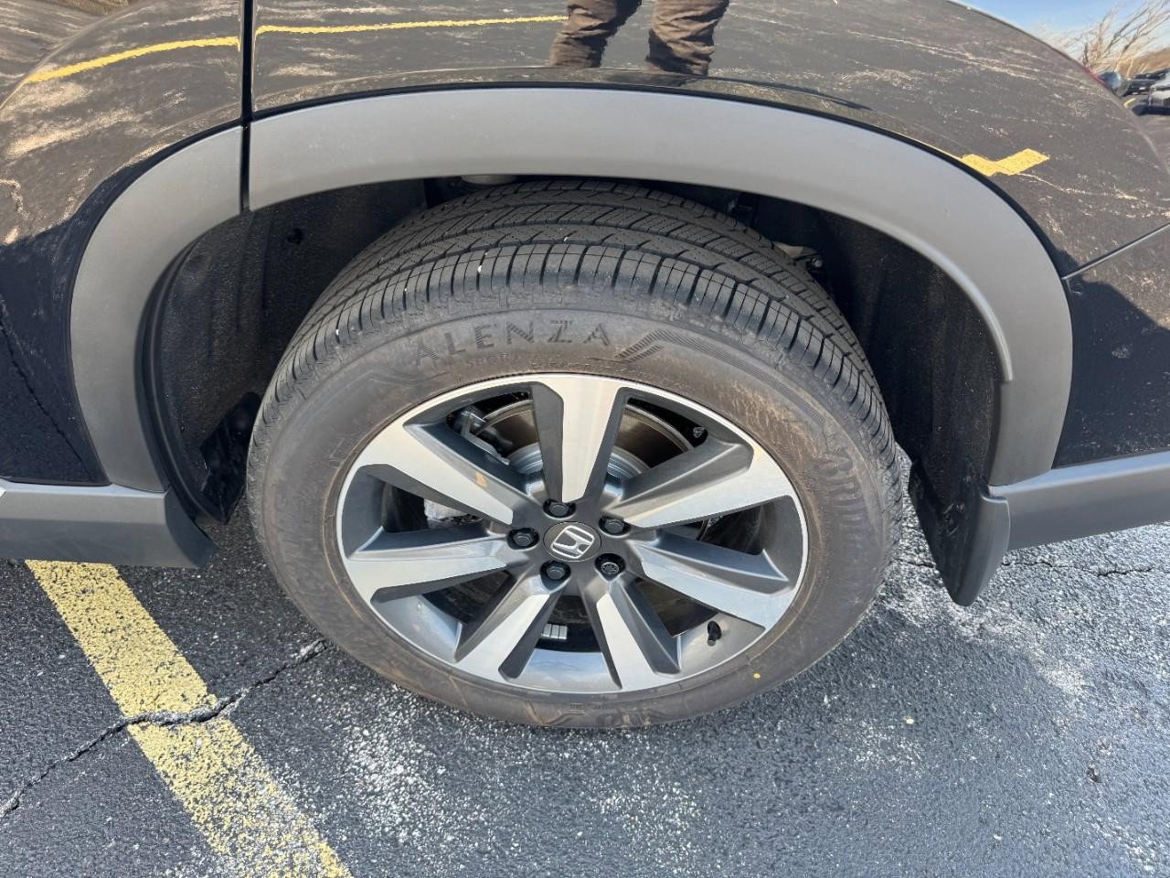 Certified 2025 Honda Pilot Elite image 8