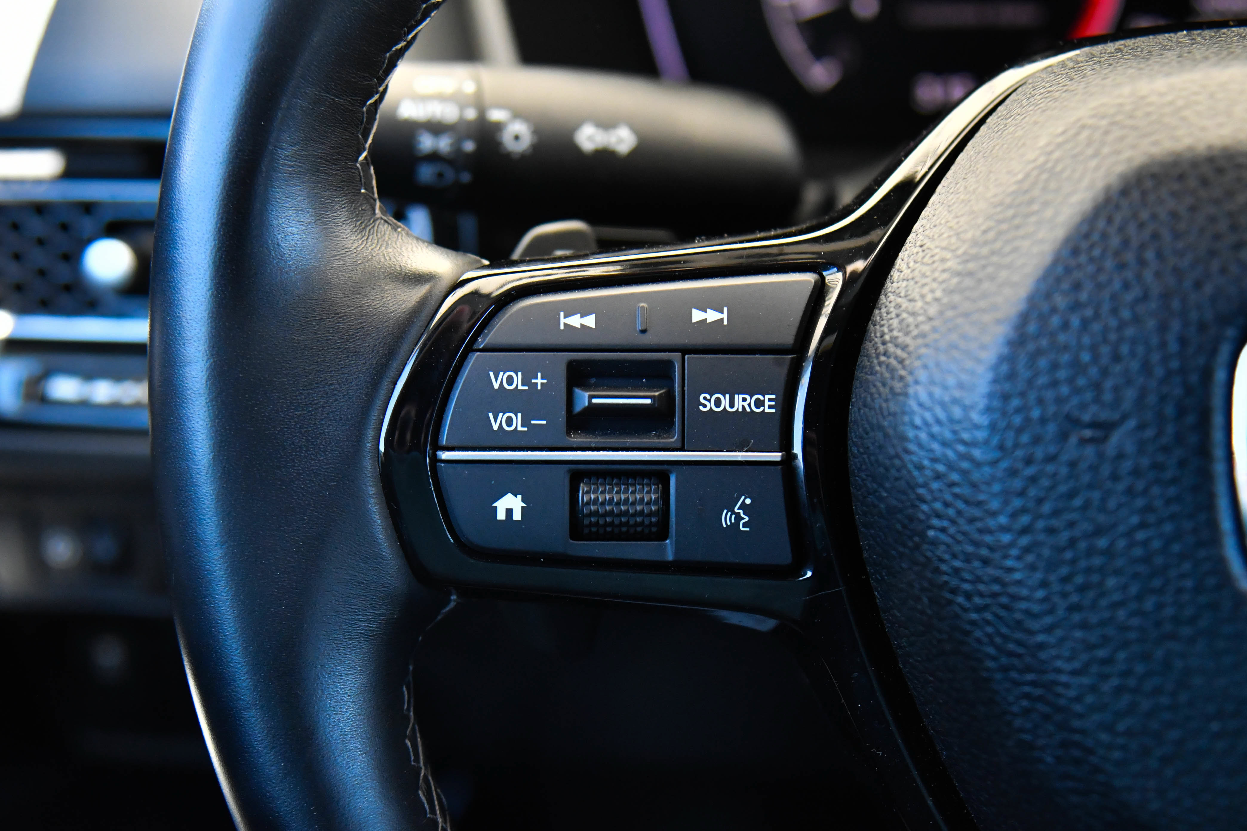 Used 2025 Honda Civic Sport image 29