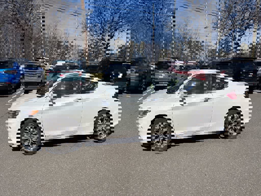 Used 2015 Honda Accord EX-L image 2