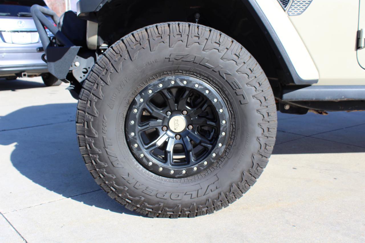 Used 2020 Jeep Gladiator Rubicon AWD/4WD image 42
