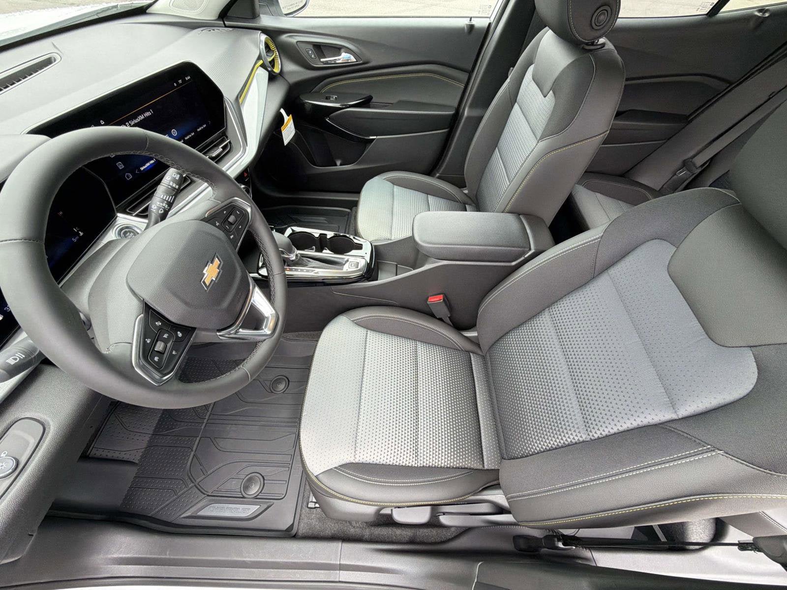 New 2026 Chevrolet Trax LT FWD image 3