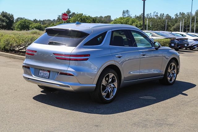 Used 2023 Genesis Electrified GV70 AWD/4WD image 5