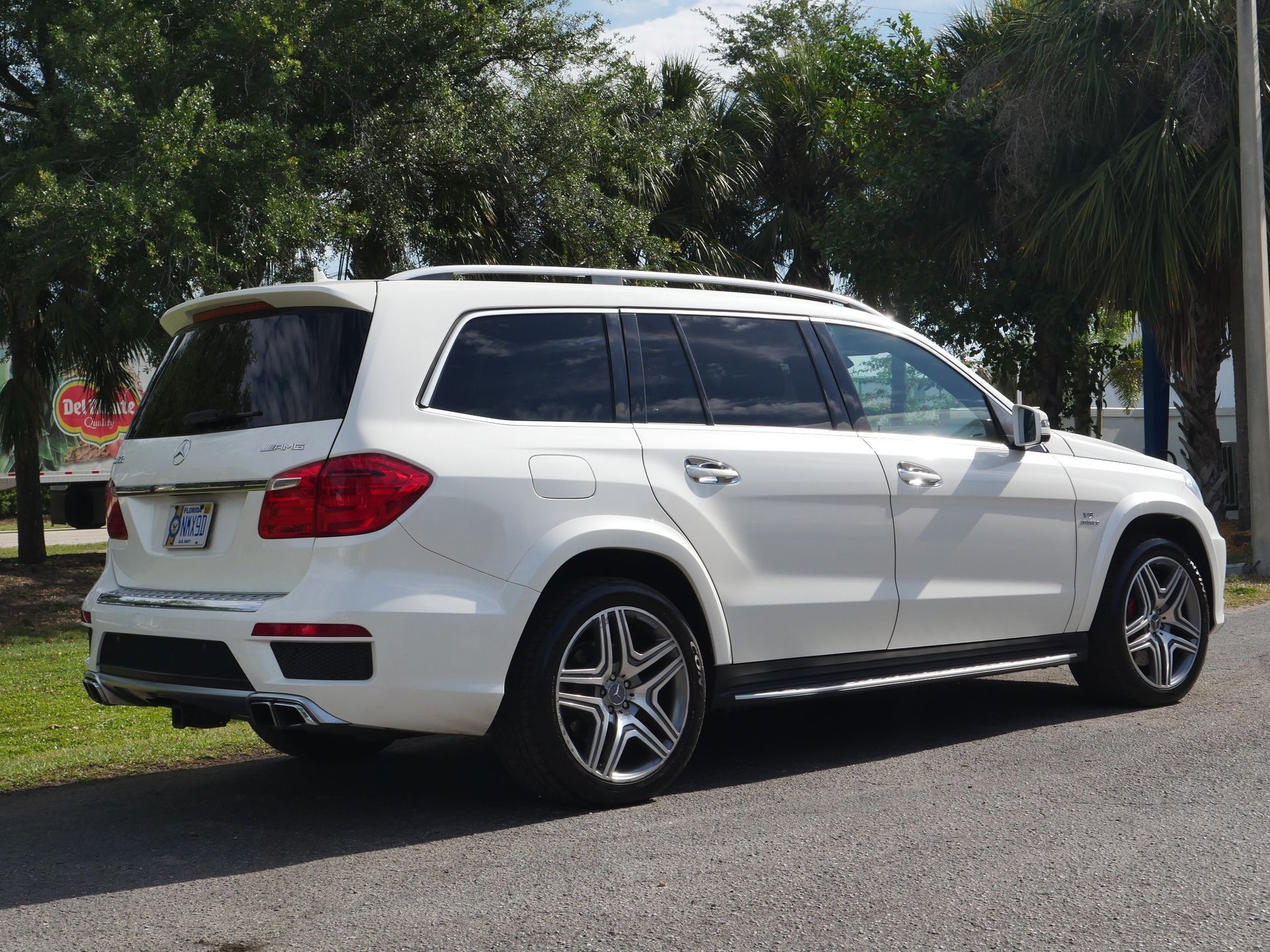 Used 2014 Mercedes-Benz GL 63 AMG 4MATIC image 39