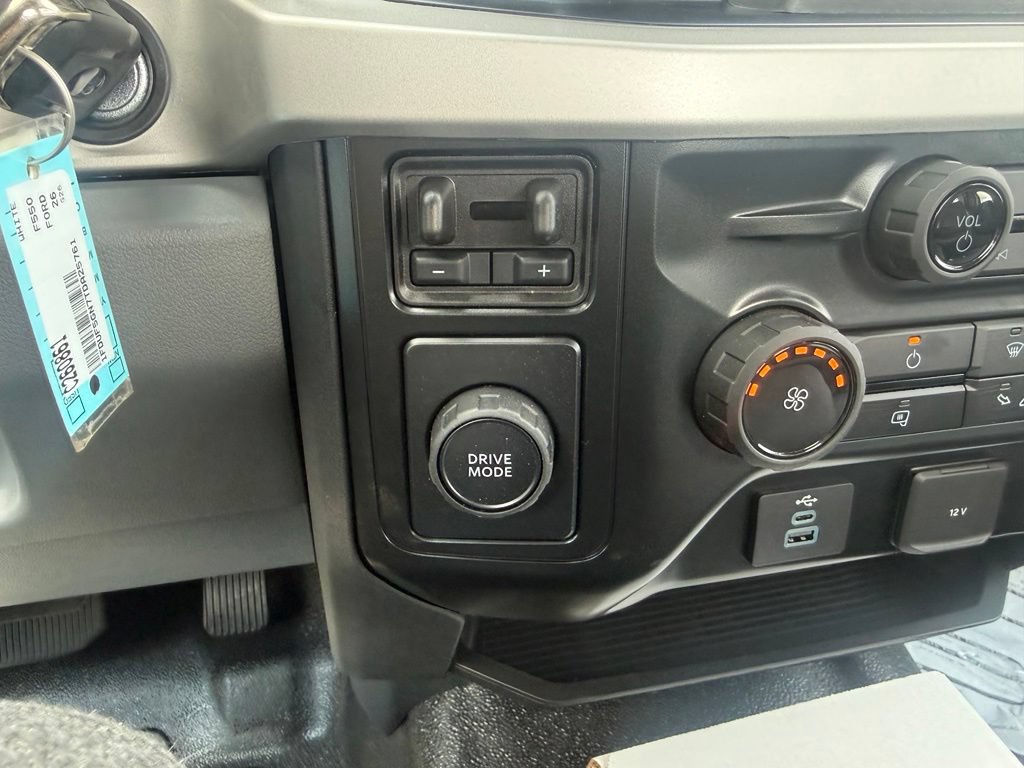 New 2026 Ford F550 2WD Regular Cab Super Duty image 27
