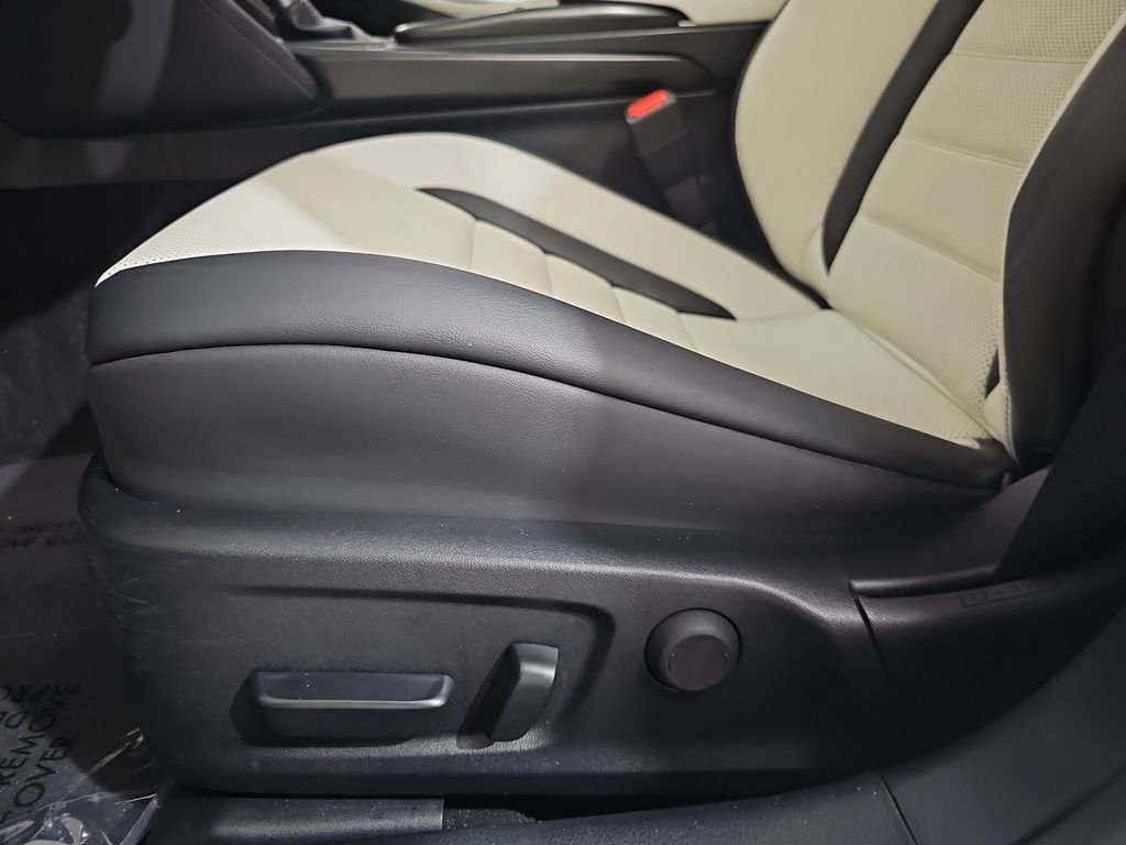Certified 2024 Lexus IS 350 F Sport w/ Navigation Package RWD image 27