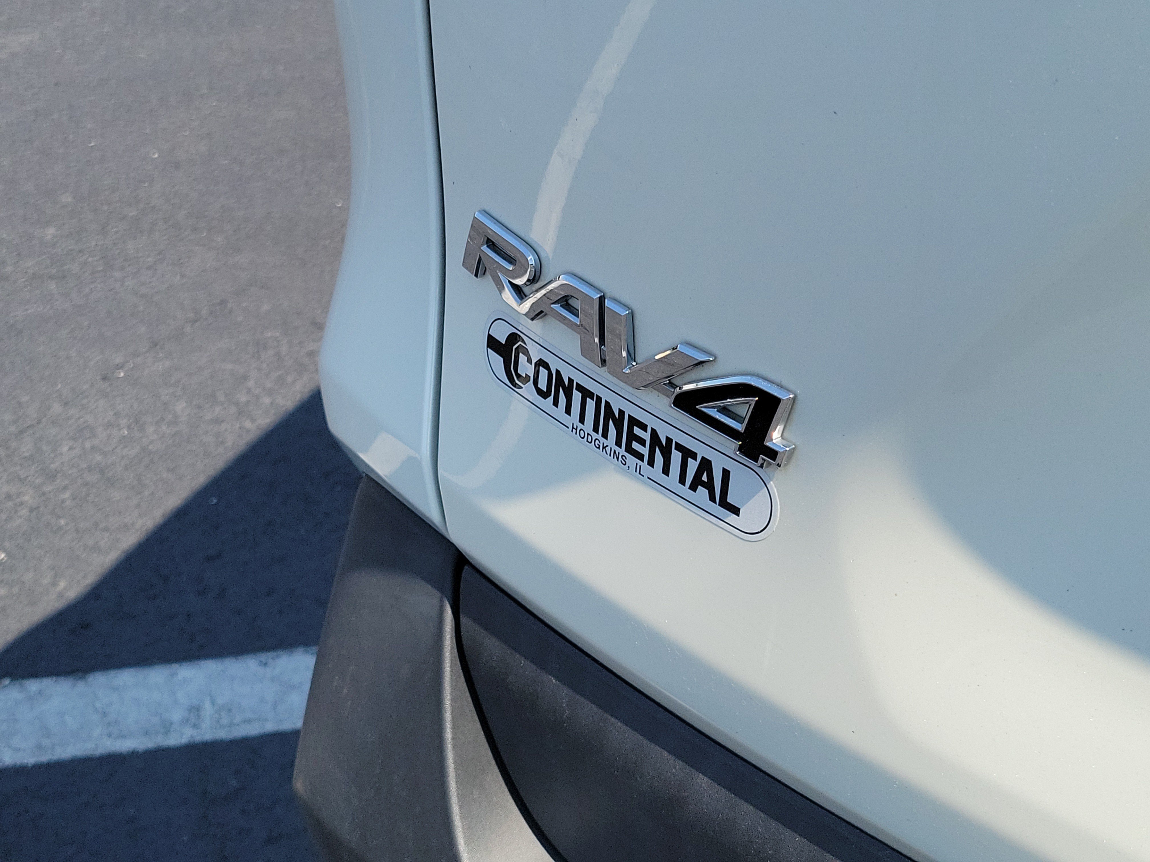 Certified 2021 Toyota RAV4 XLE Premium AWD/4WD image 10