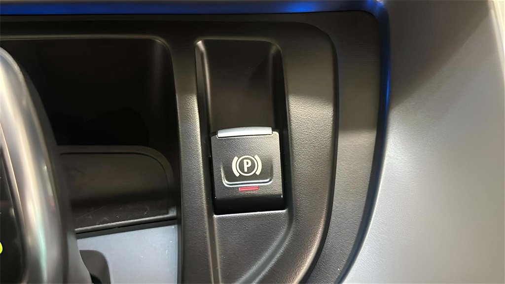 Used 2016 BMW i8 image 22