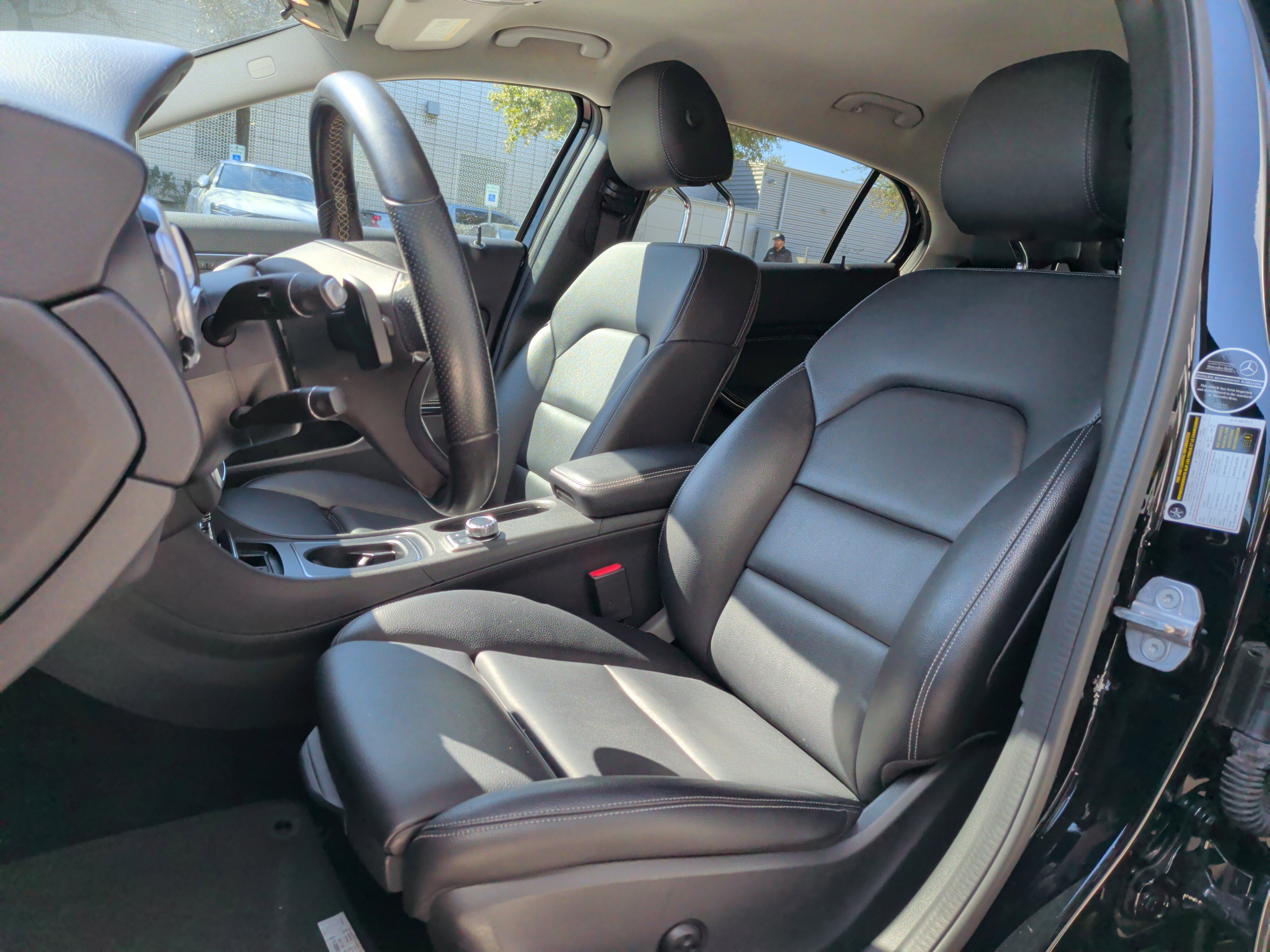 Used 2018 Mercedes-Benz GLA 250 4MATIC image 17