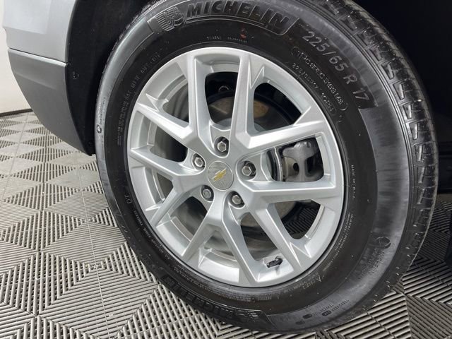Used 2024 Chevrolet Equinox LS FWD image 16