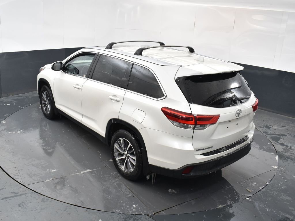 Used 2019 Toyota Highlander XLE image 35
