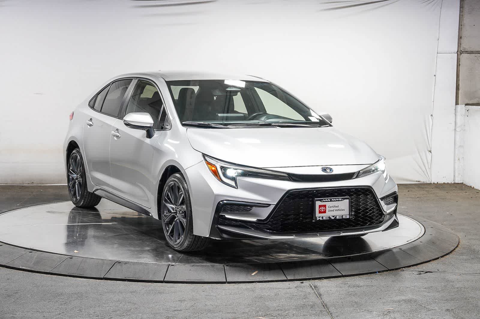 Certified 2023 Toyota Corolla SE w/ Carpet Mat Package (TMS) FWD image 6