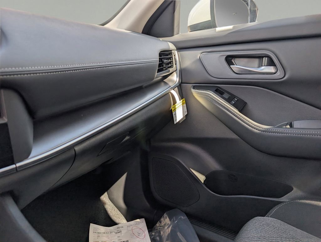 New 2026 Nissan Rogue SV image 29