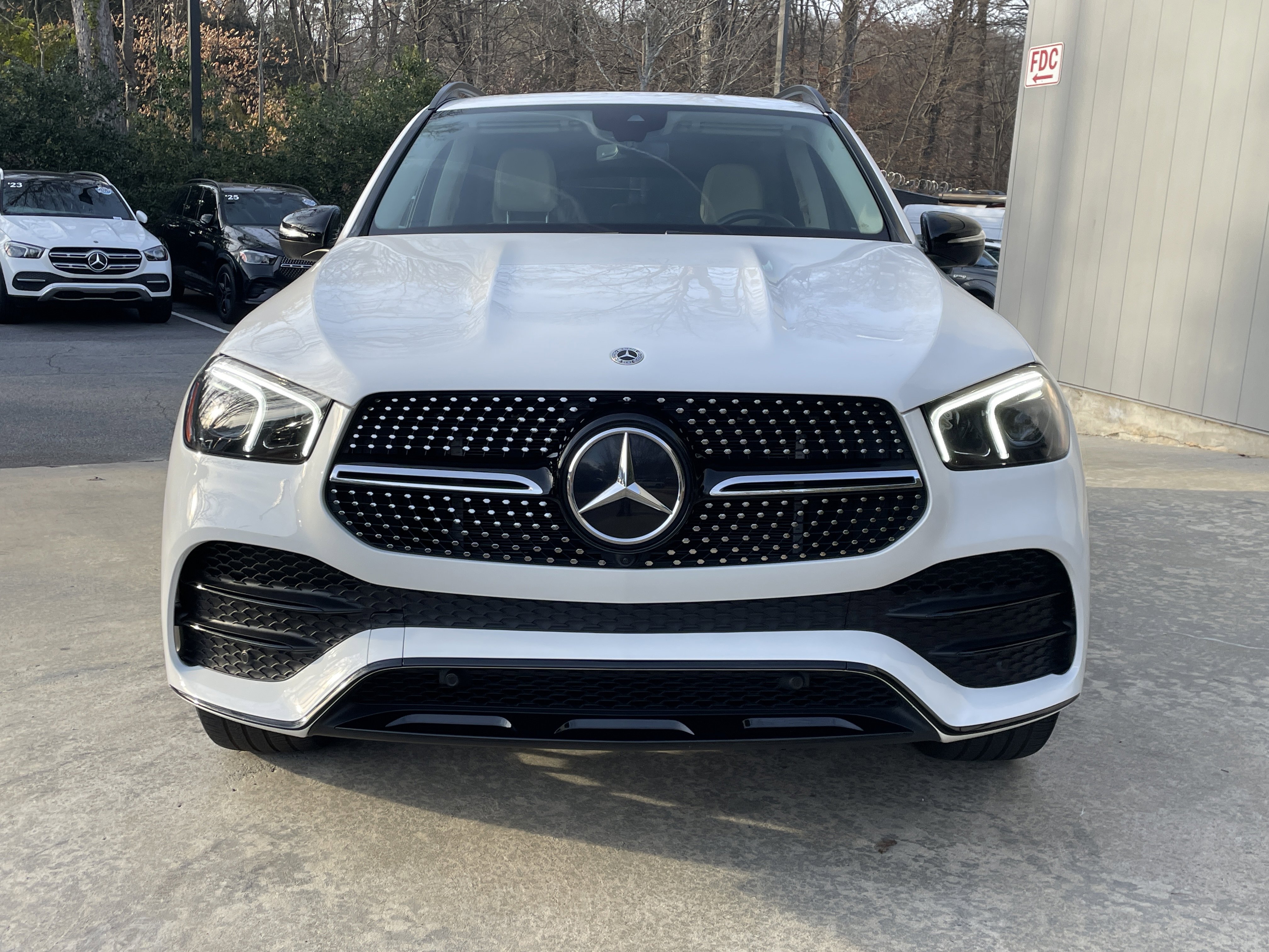 Certified 2022 Mercedes-Benz GLE 450 4MATIC image 3