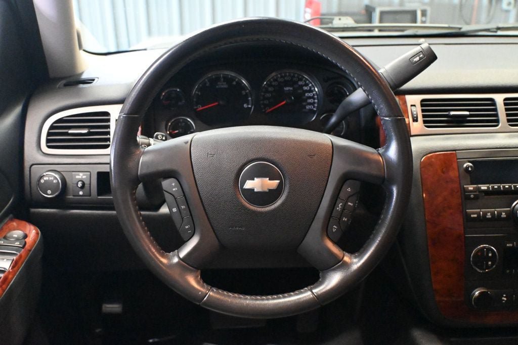 Used 2010 Chevrolet Tahoe LT RWD image 11