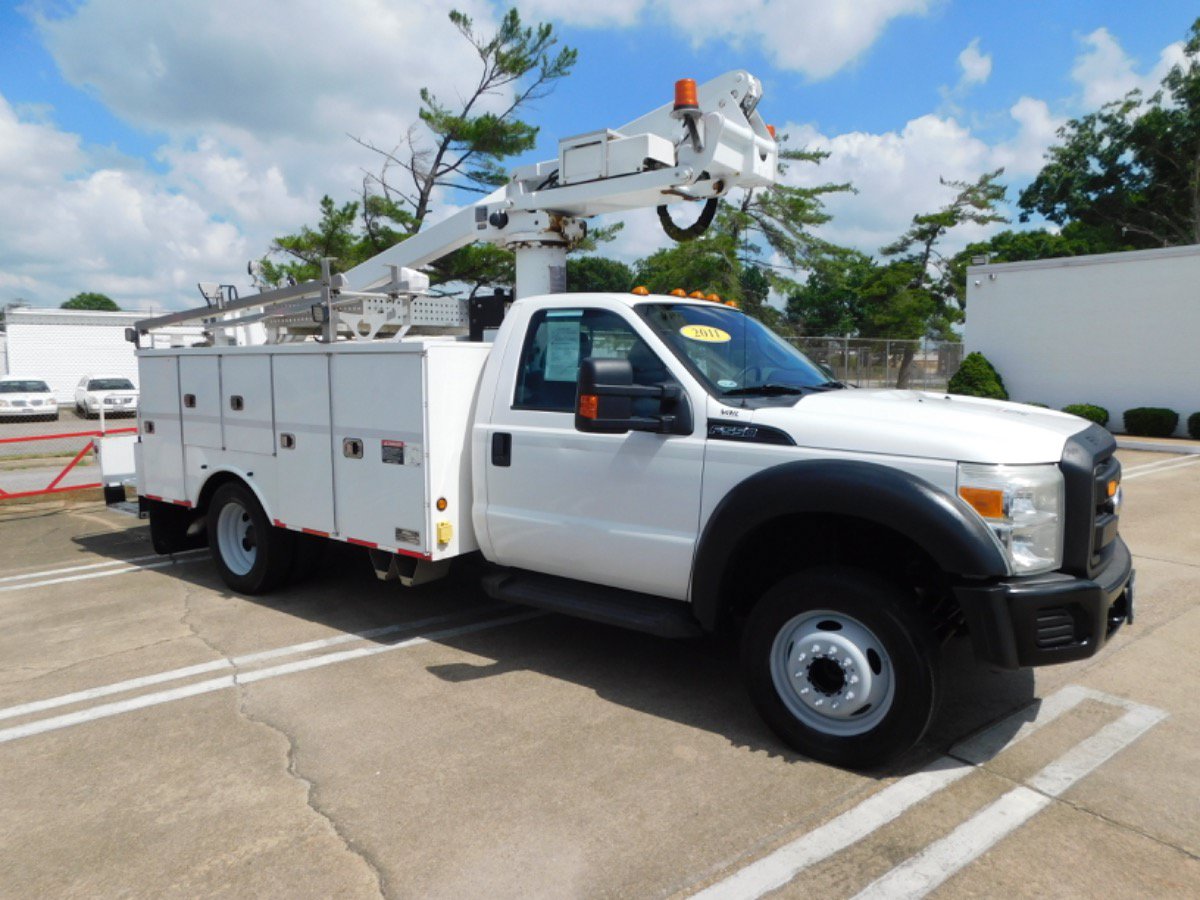 Used 2011 Ford F550 Luxury w/ PWR Equipment Group RWD image 1