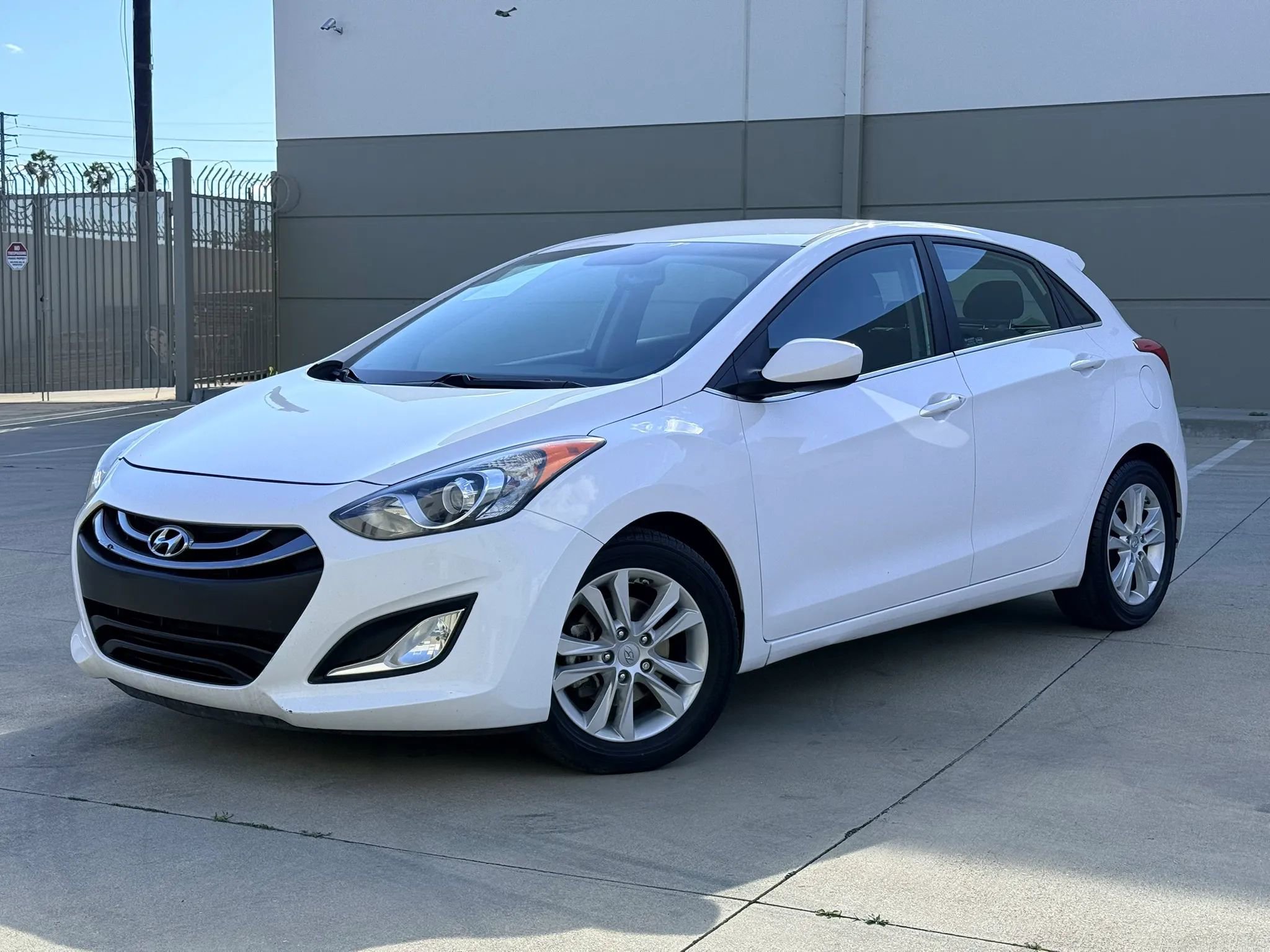 Used 2013 Hyundai Elantra GT image 1