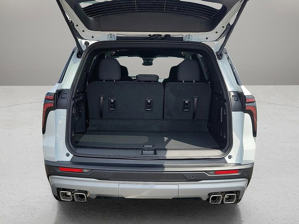 New 2026 Chevrolet Traverse LT FWD image 8