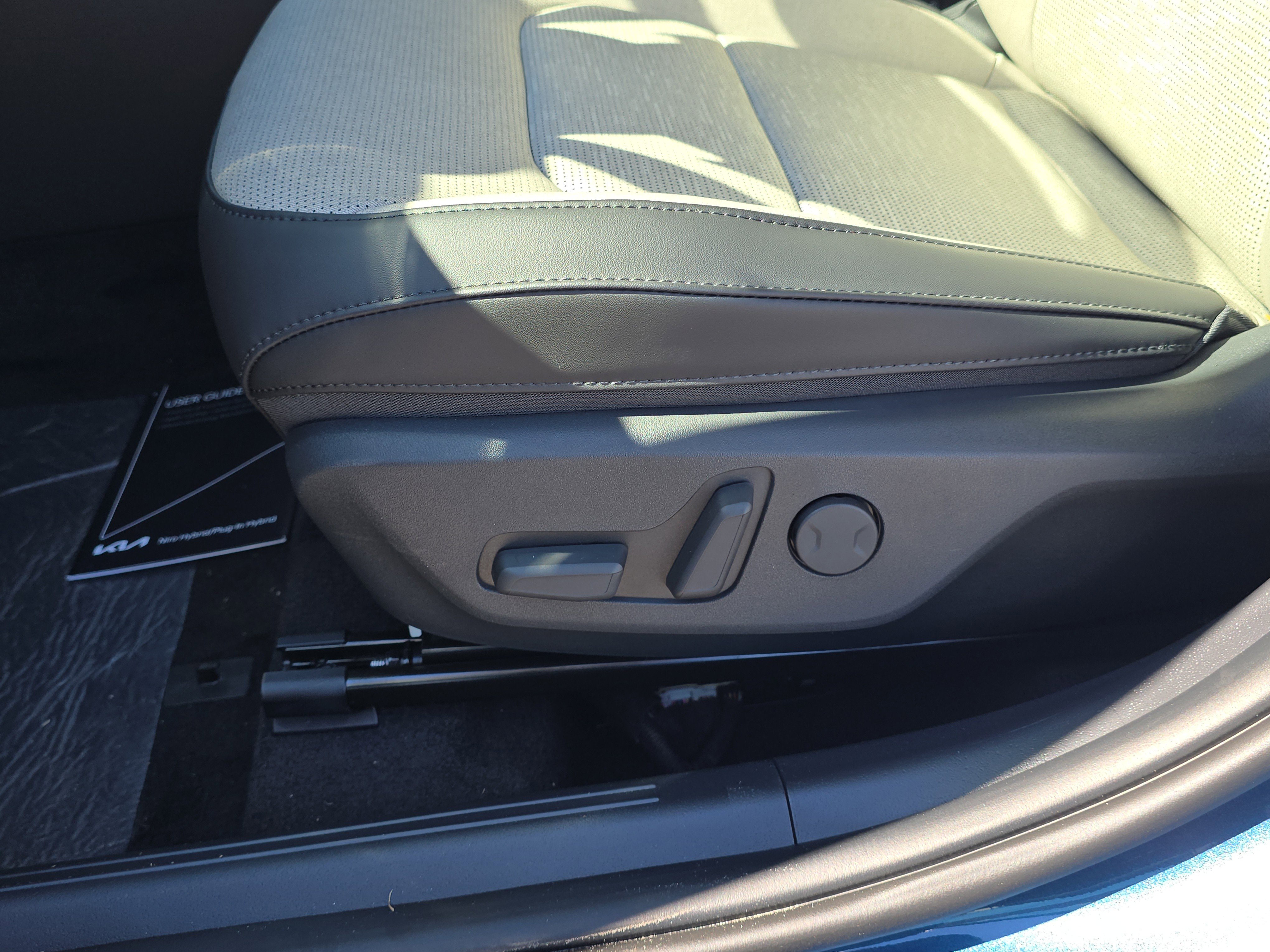 New 2026 Kia Niro SX Touring image 21