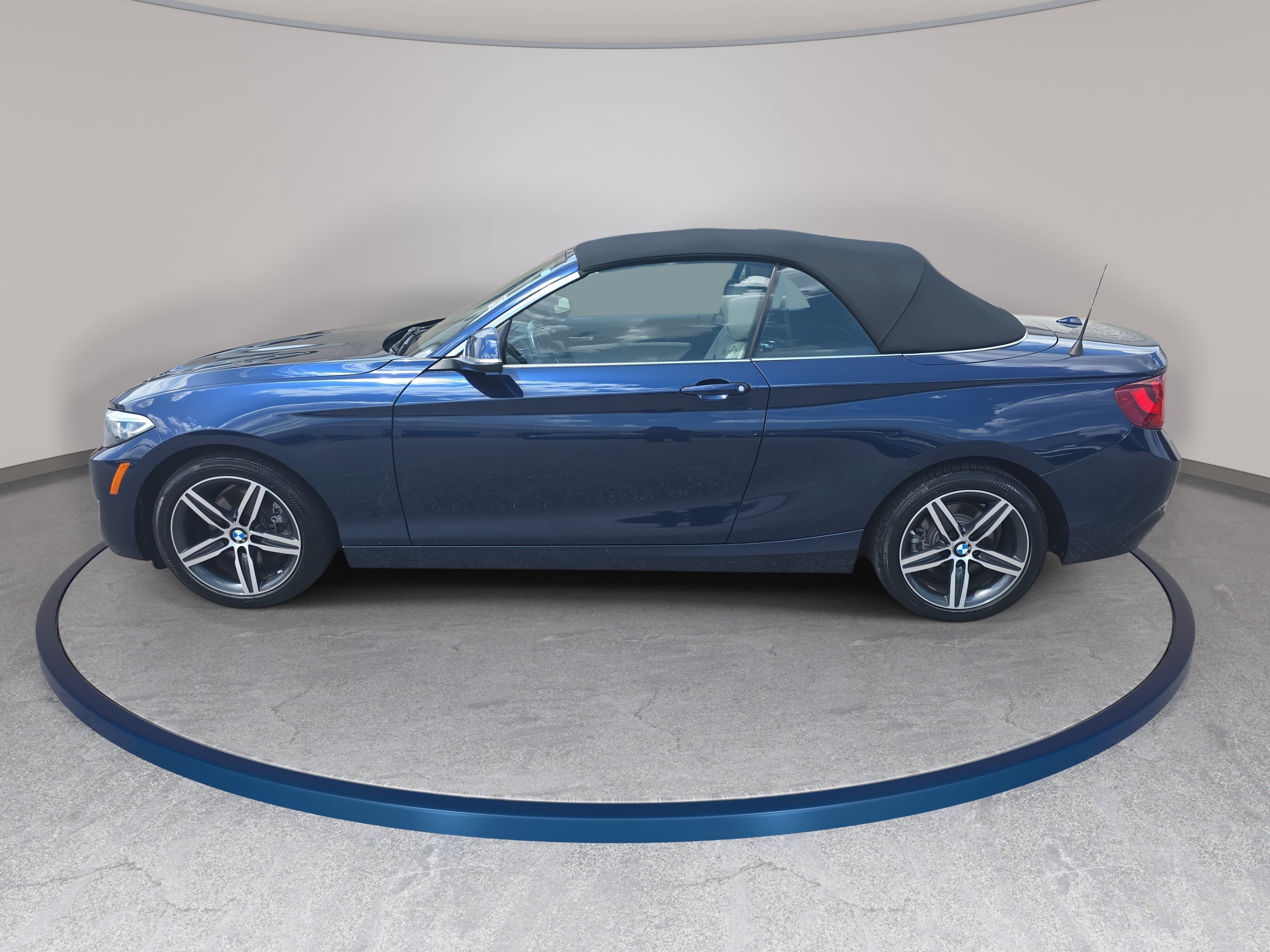 Used 2017 BMW 230i Convertible RWD image 8