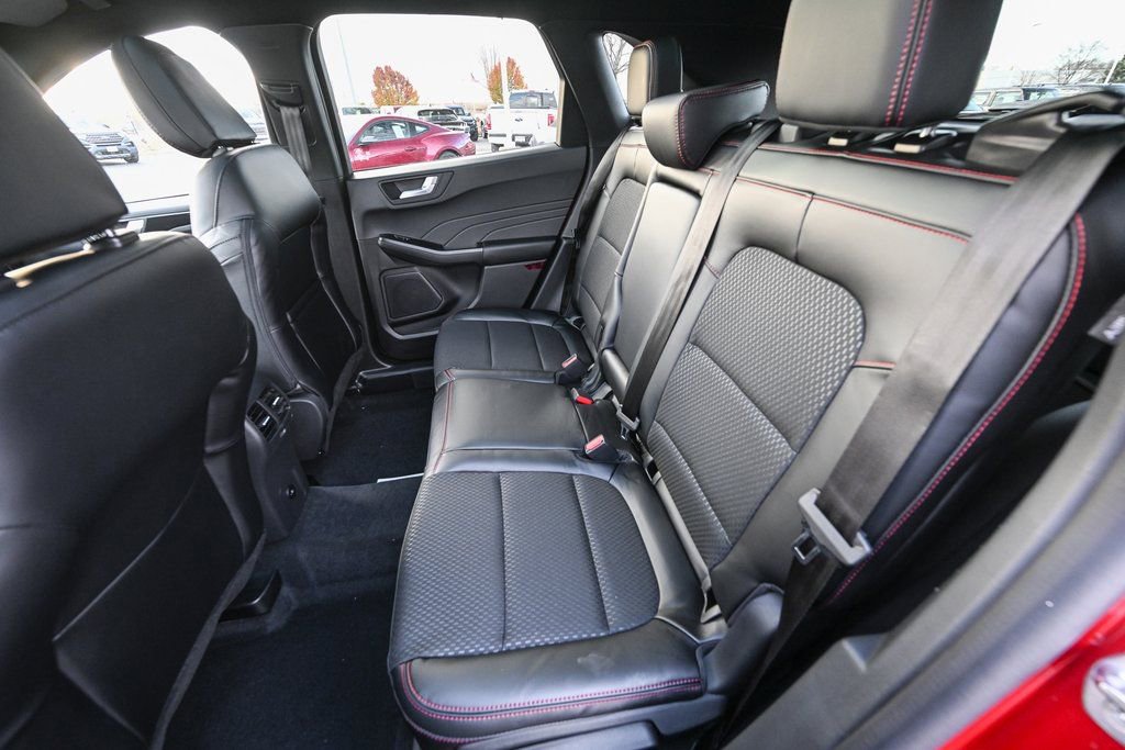 New 2026 Ford Escape ST-Line w/ Cold Weather Package image 19