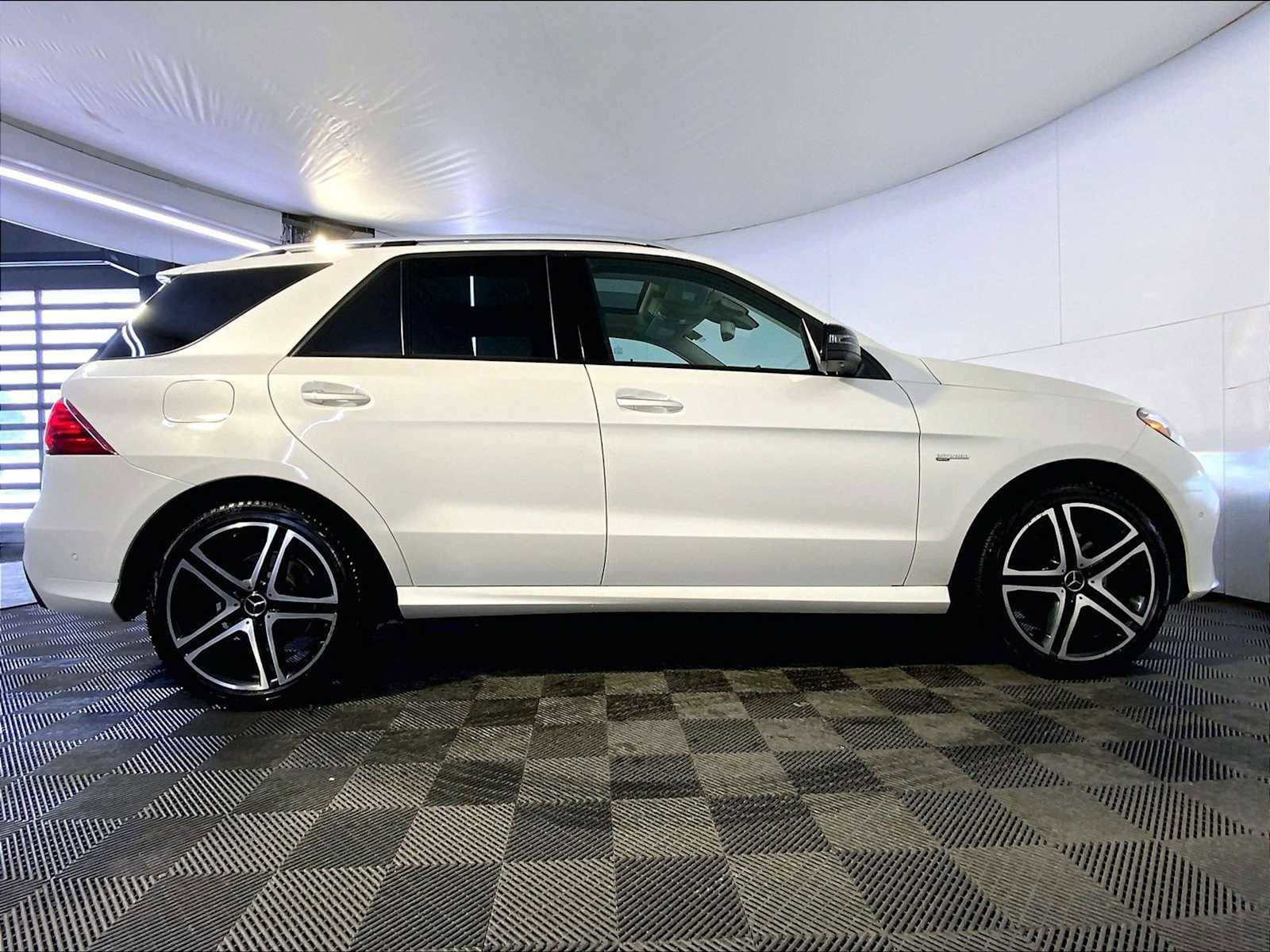 Used 2019 Mercedes-Benz GLE 43 AMG 4MATIC image 8